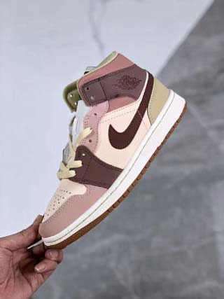 Air Jordan 1 Women Retro-56