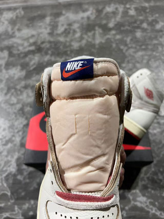 Air Jordan 1 Retro-11