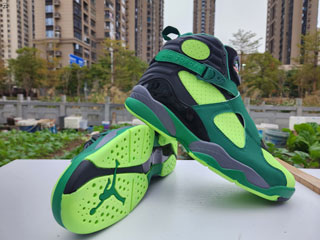 Air Jordan 8 Retro-19