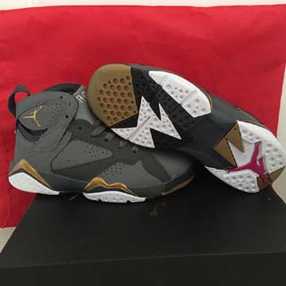 Air Jordan 7 Women Retro-32