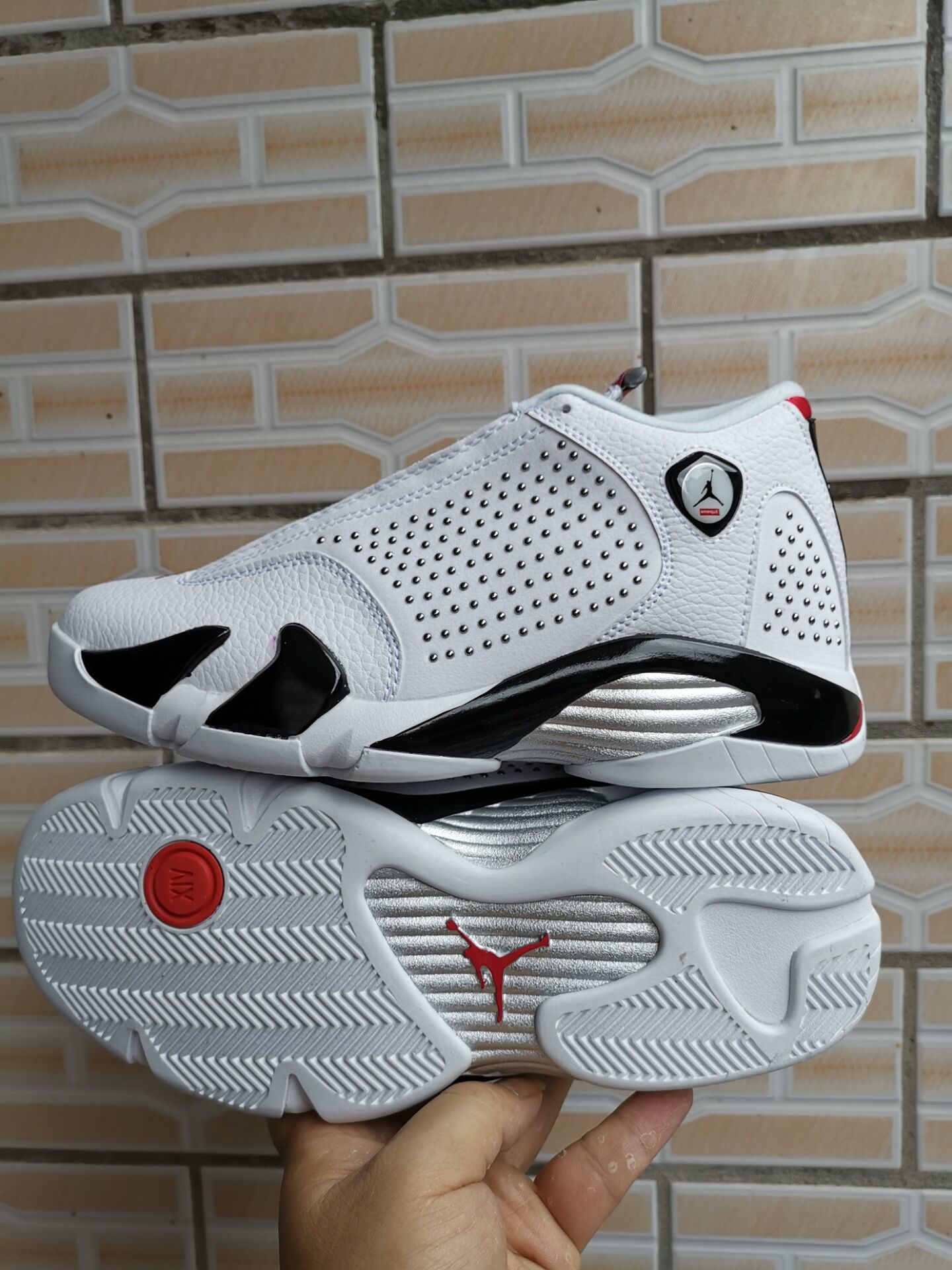 Air Jordan 14 Retro-25