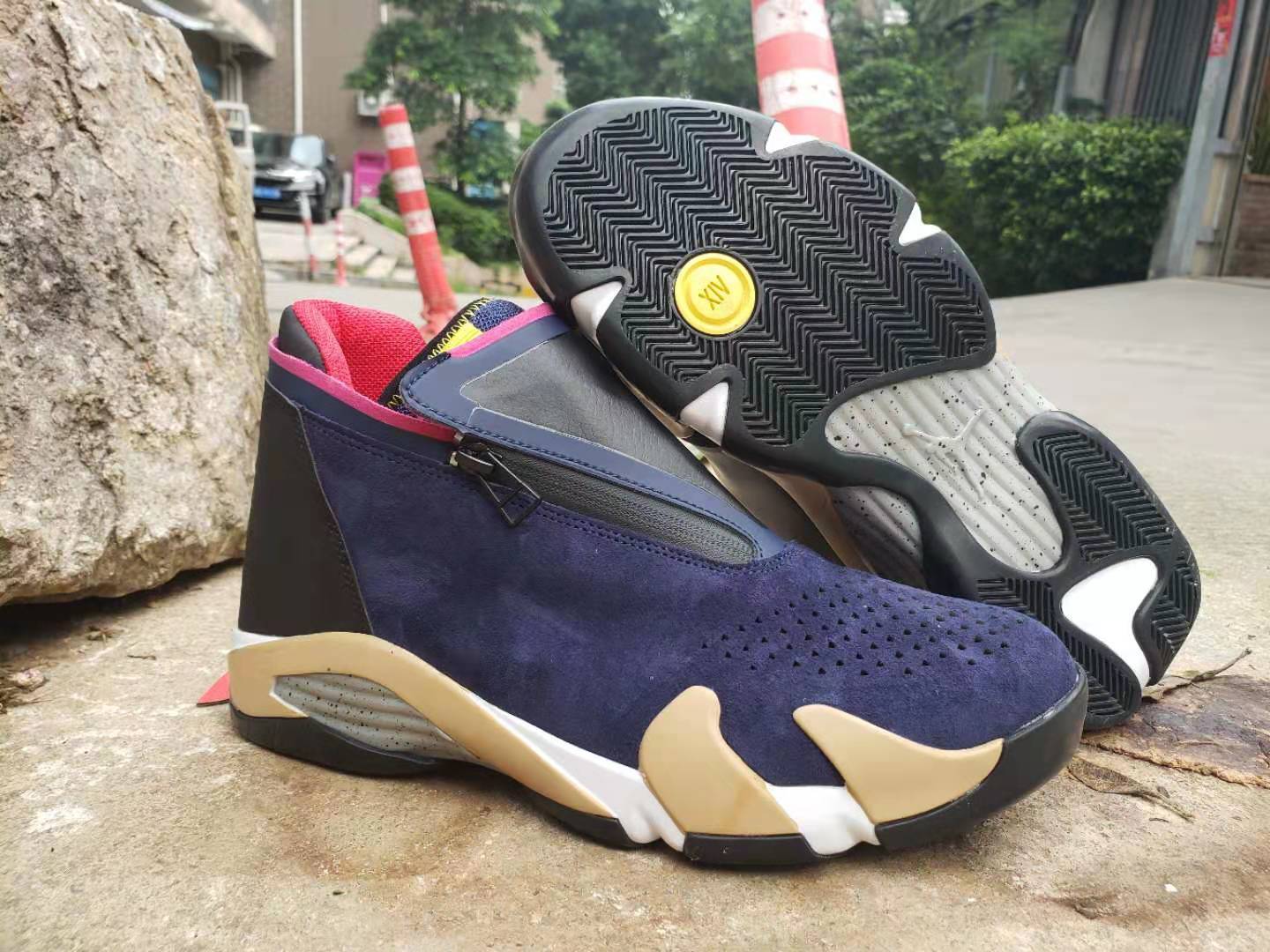 Air Jordan 14 Retro-26