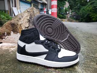 Air Jordan 1 Women Retro-28