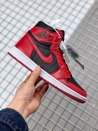 Air Jordan 1 Women Retro-10