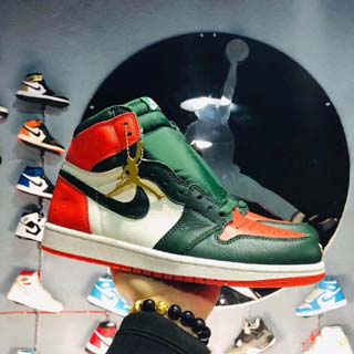 Air Jordan 1 Women Retro-42
